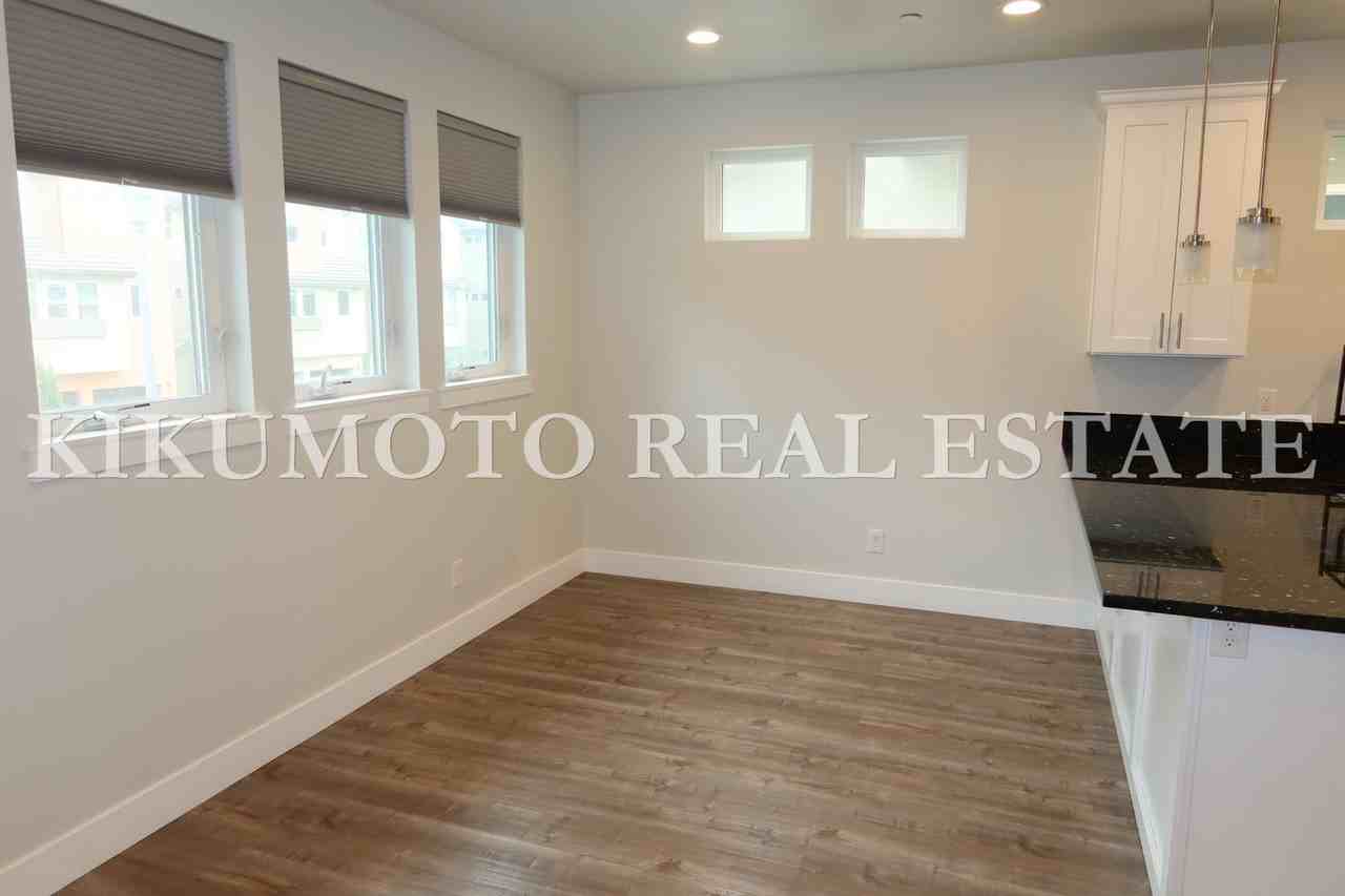 17 Rio Viale Court - Photo 4 of 30