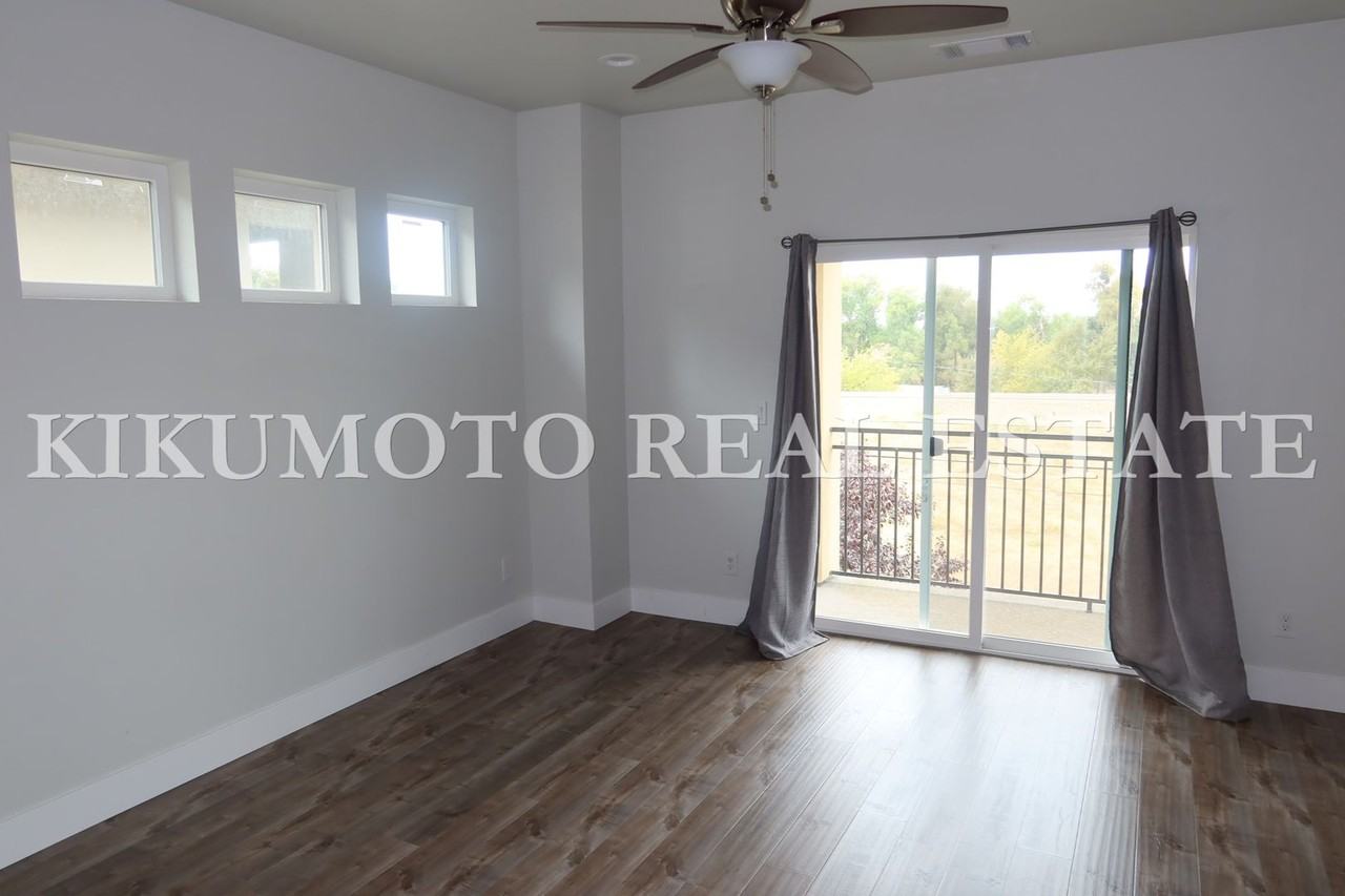 17 Rio Viale Court - Photo 5 of 30