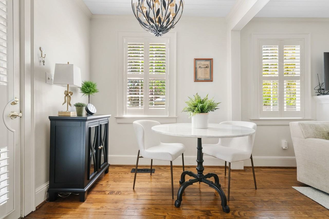 84 1/3 King St - Photo 2 of 30