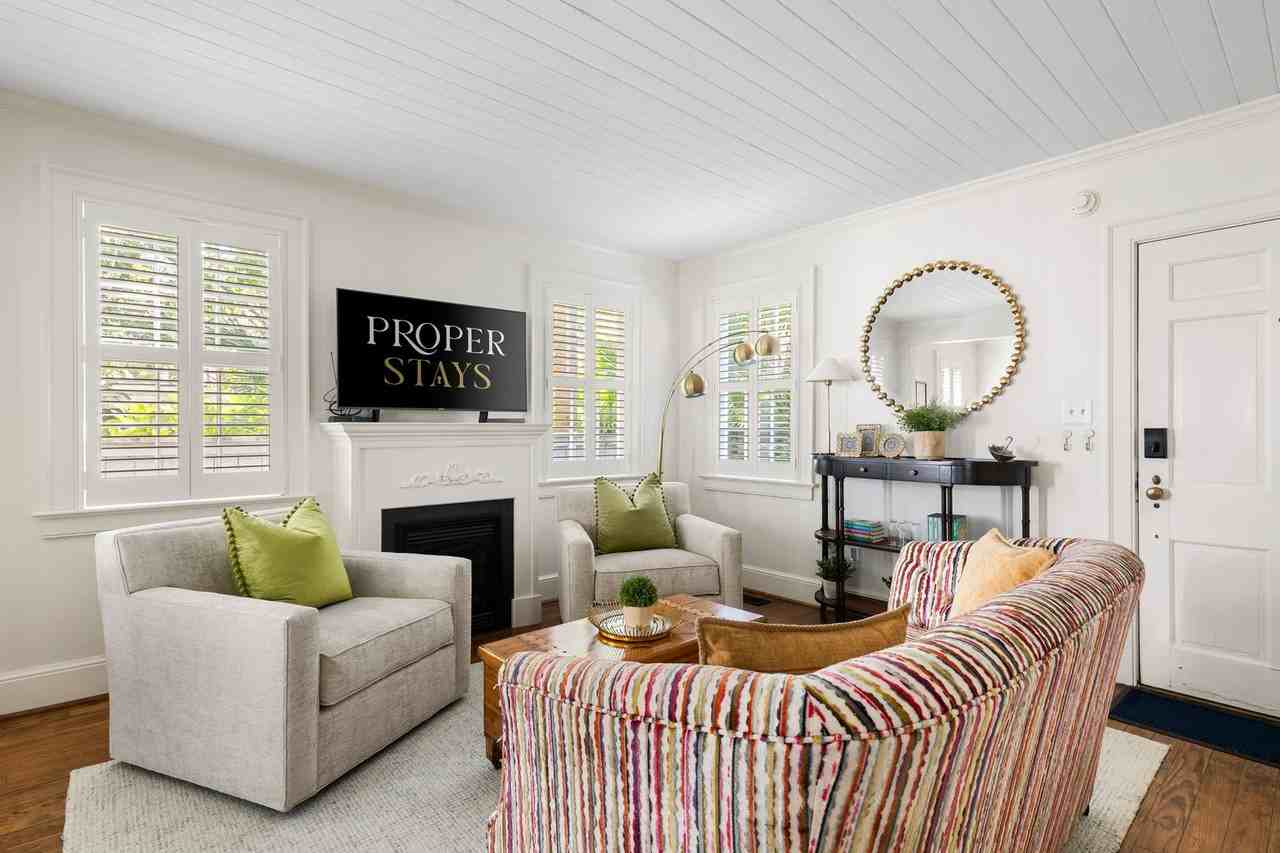 84 1/3 King St - Photo 5 of 30