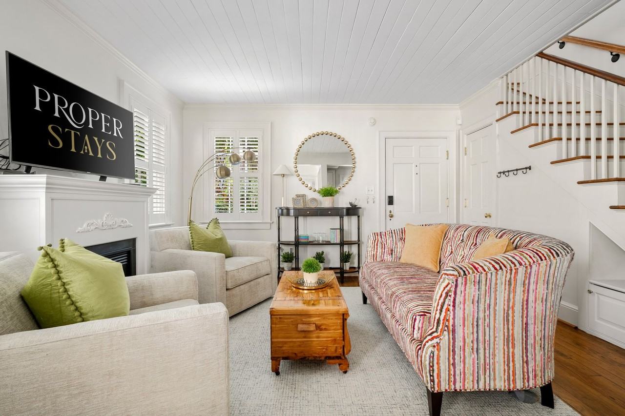 84 1/3 King St - Photo 6 of 30