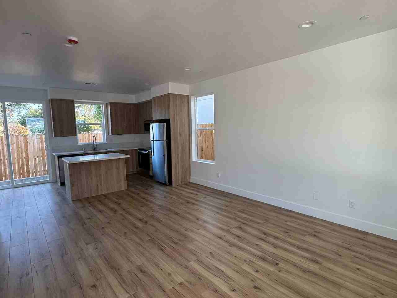 967 Olive Branch Pl - Photo 3 of 16