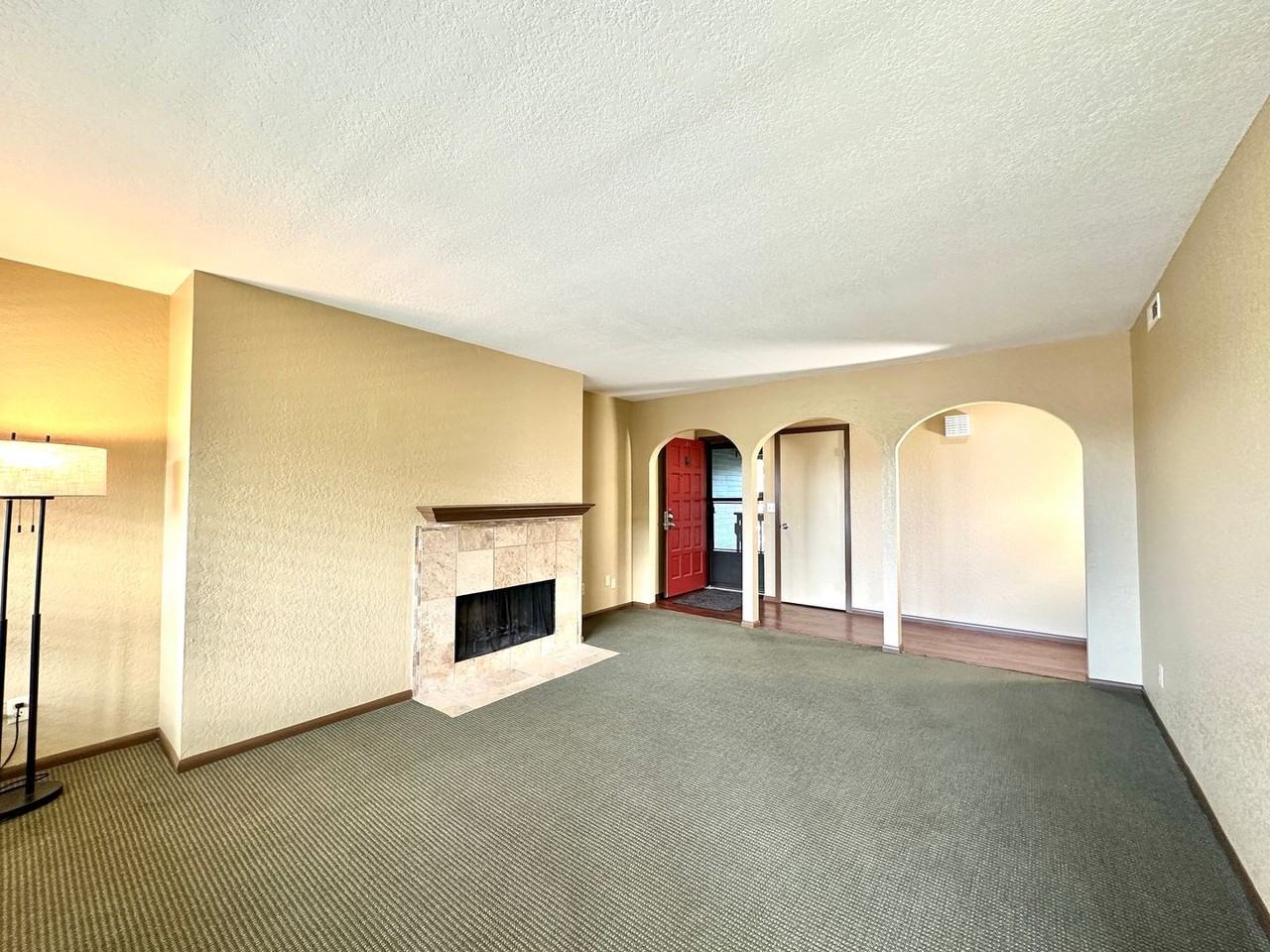 11642 100th Ave Ne #305 - Photo 4 of 25