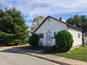 718 Center St - Photo 1 of 1