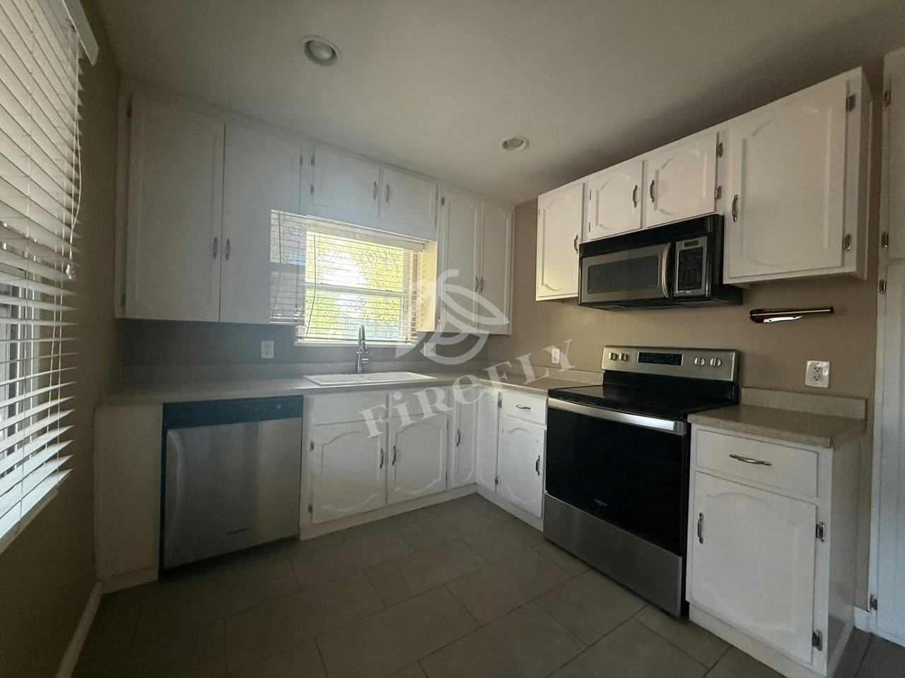 2226 North 28th Street - Photo 7 of 12