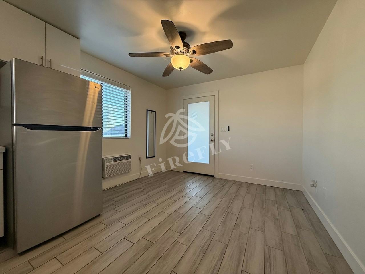 1695 East Indianola Avenue, Unit 1 - Photo 2 of 4