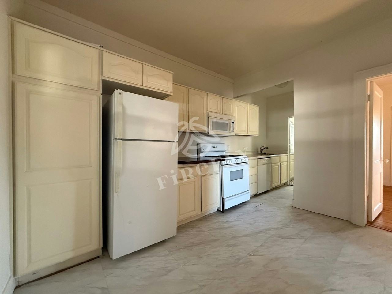 1212 East Taylor Street - Photo 5 of 11