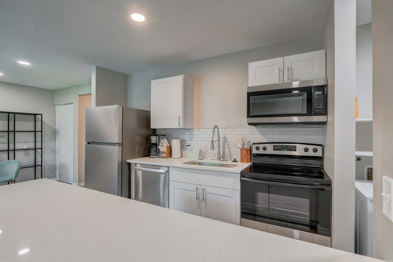 1230 East Dayton Street, Unit 2 - Photo 6 of 16