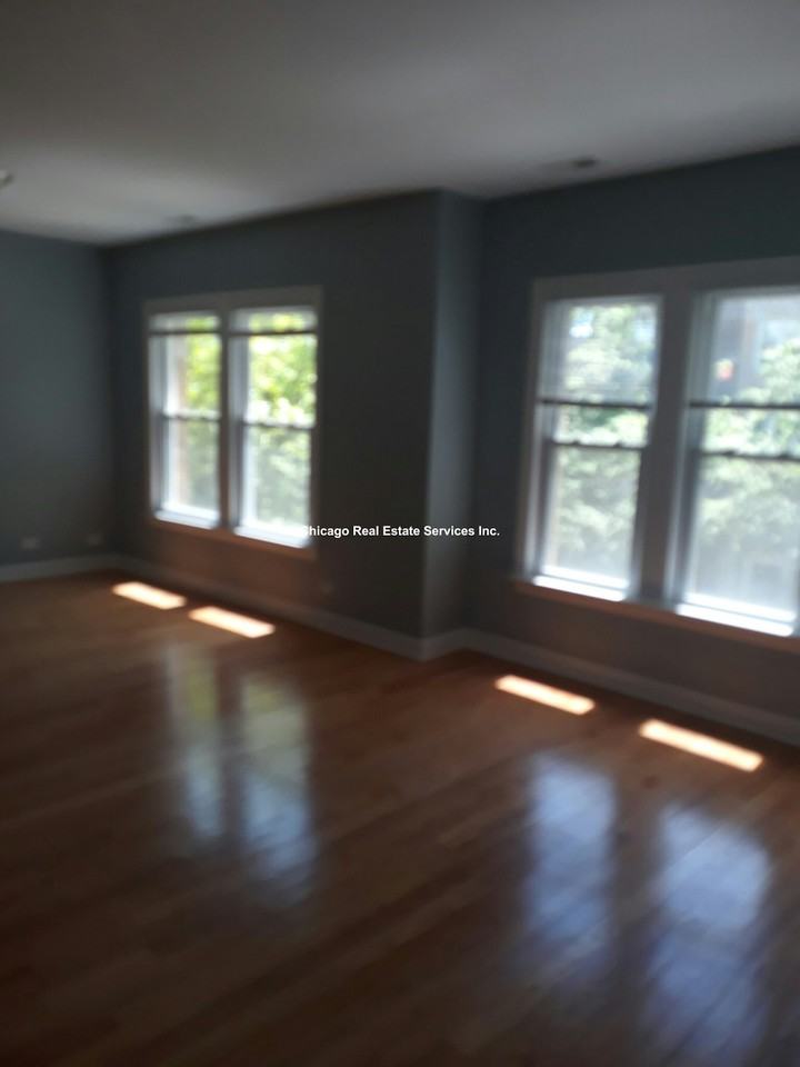 1644 West Pratt Boulevard, Unit 1J - Photo 3 of 11