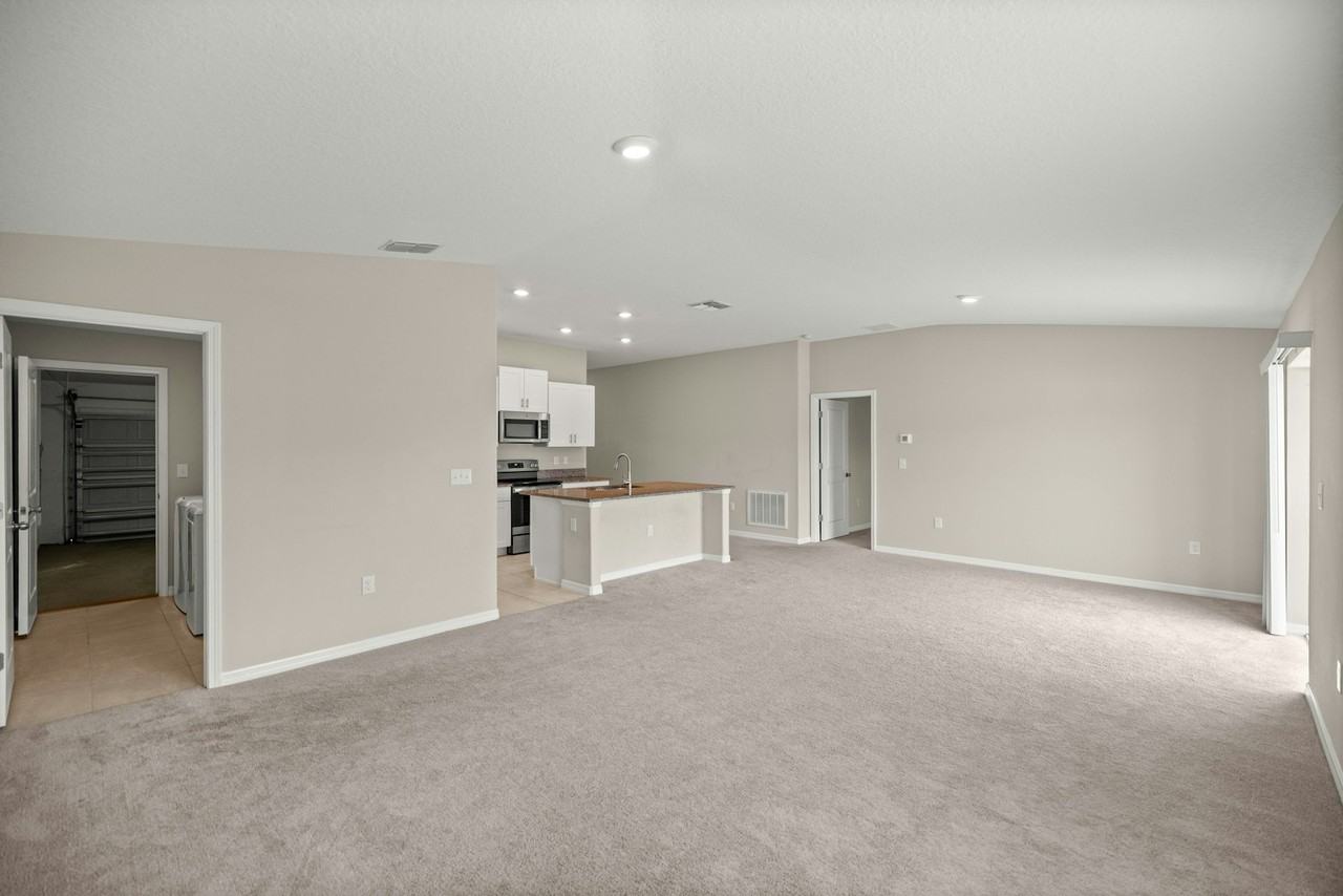 9266 Southwest 58th Circle - Photo 7 of 19