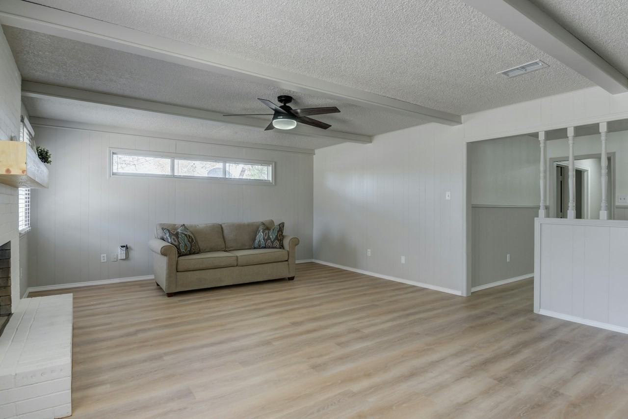 3610 54th Street, Unit B - Photo 3 of 30