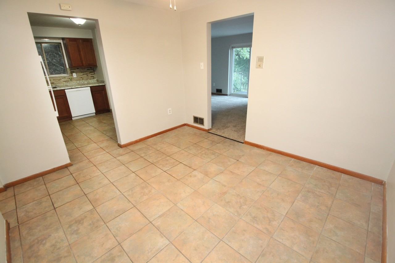 NOLL AVENUE -- 070 - Photo 4 of 17