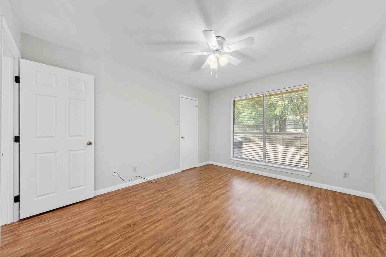 108 Hughson Court - Photo 4 of 11