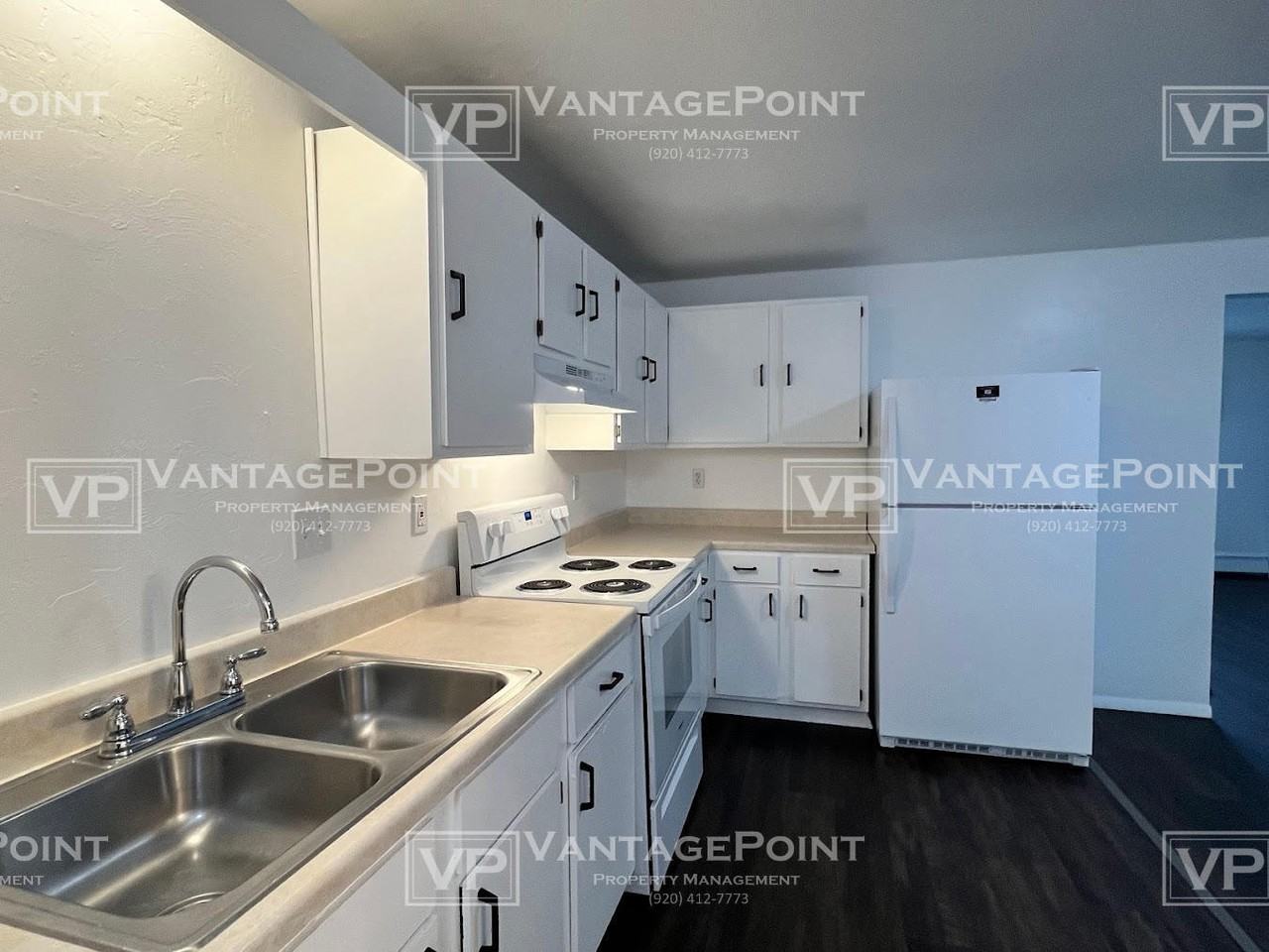 1028 Moraine Way - Photo 5 of 13