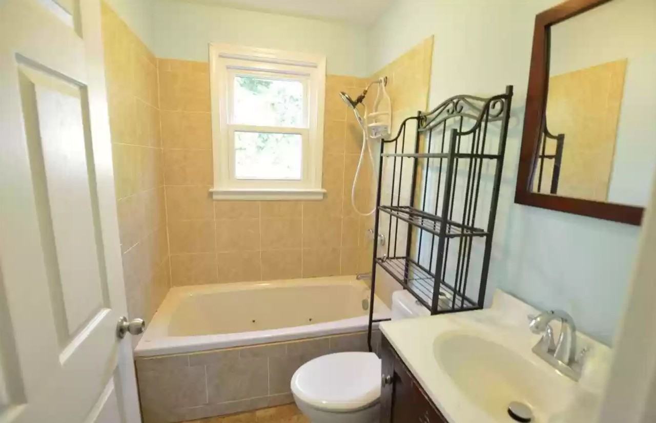 1006 Willey Street - Photo 7 of 11