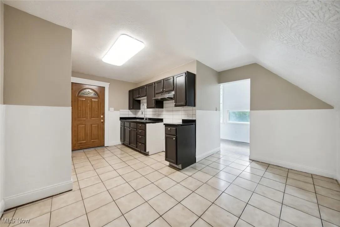 3399 East 66th Street - Photo 6 of 11