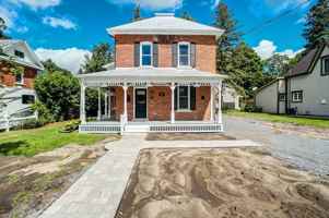 featured image of 217 Thomas St