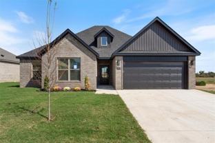 7004 Sw Orange Ave - Photo 1 of 1