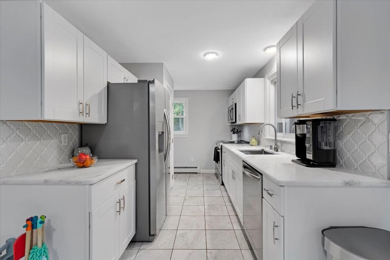 27 Avery Rd - Photo 6 of 20