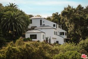 featured image of 2002 Tuna Canyon Rd