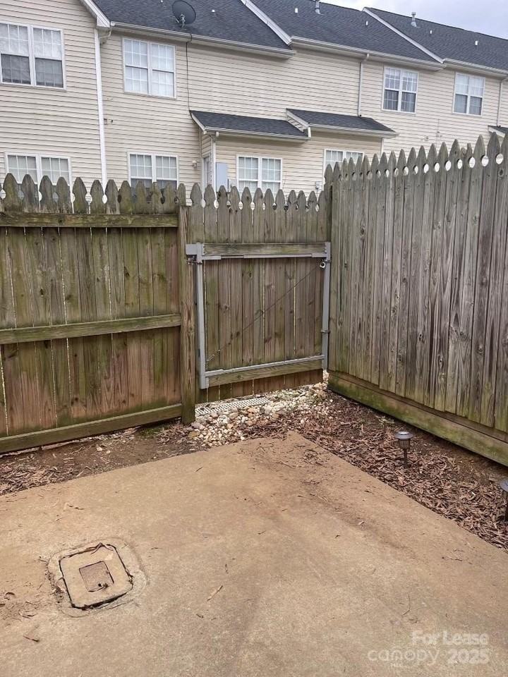 2121 Lennox Square Road - Photo 7 of 17