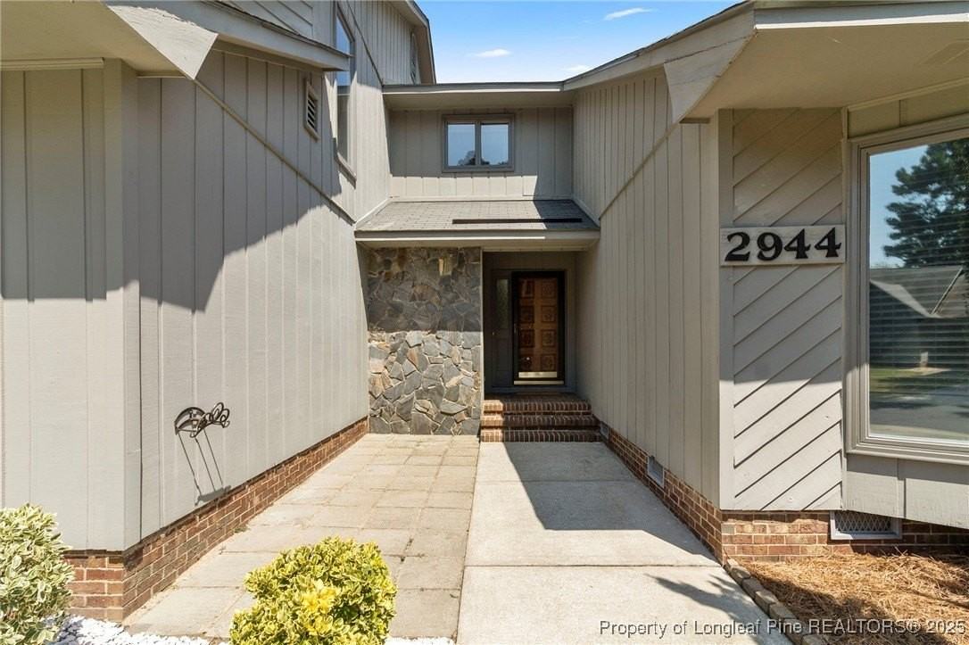 2944 Wedgeview Dr - Photo 5 of 29