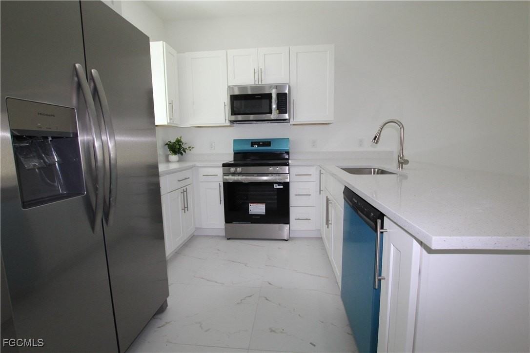 5148 Centennial Boulevard - Photo 6 of 13