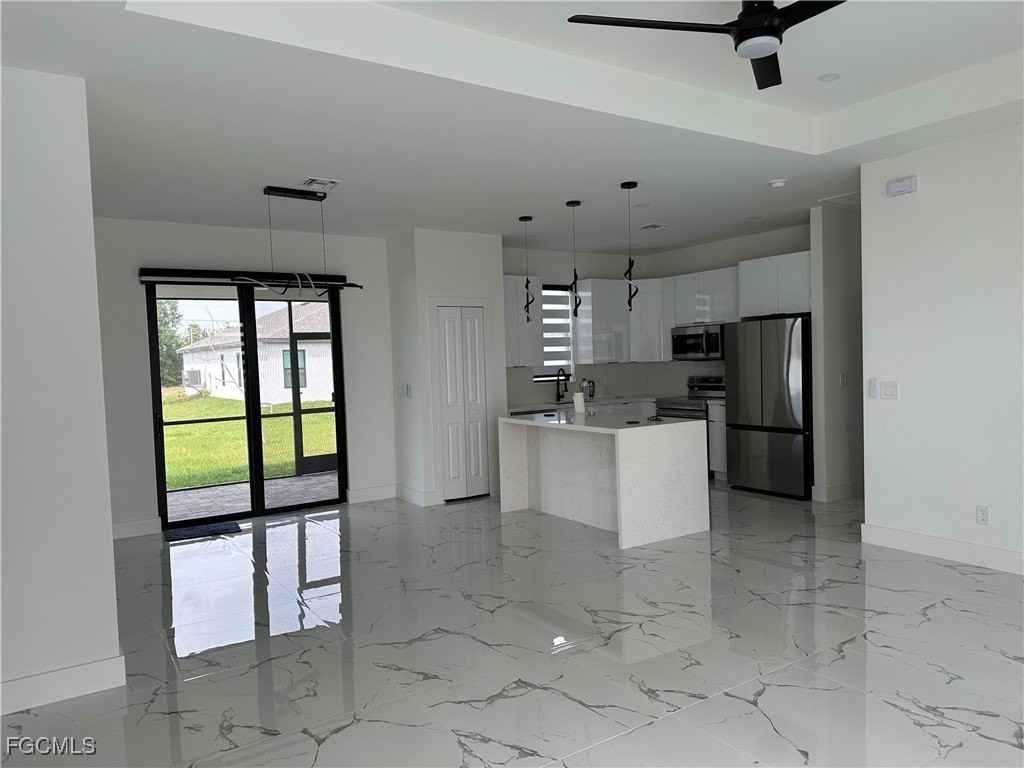 1825 Ne 20th Ter - Photo 7 of 16