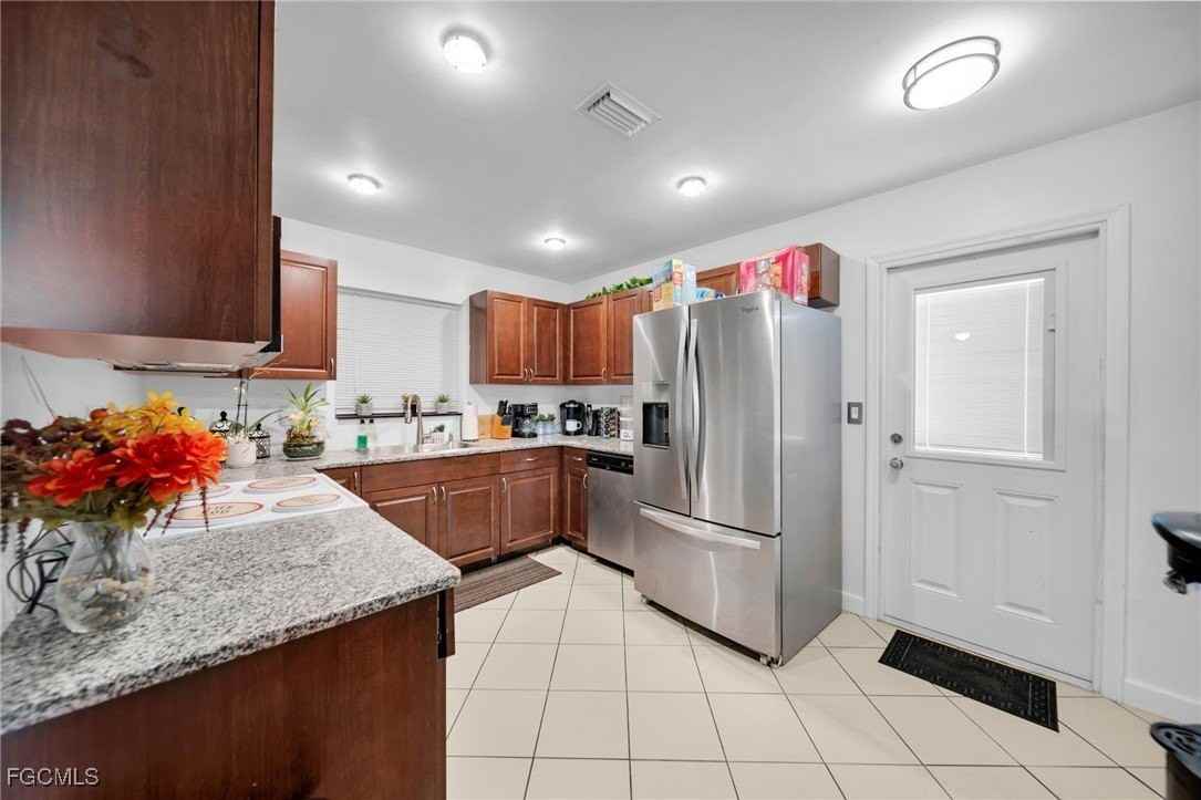 102 Oleander Road - Photo 5 of 20