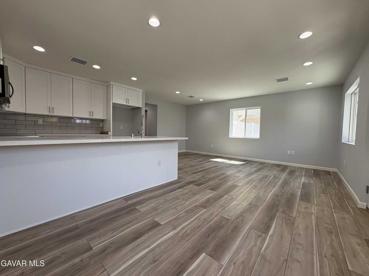 3767 Noll Dr #B - Photo 3 of 12