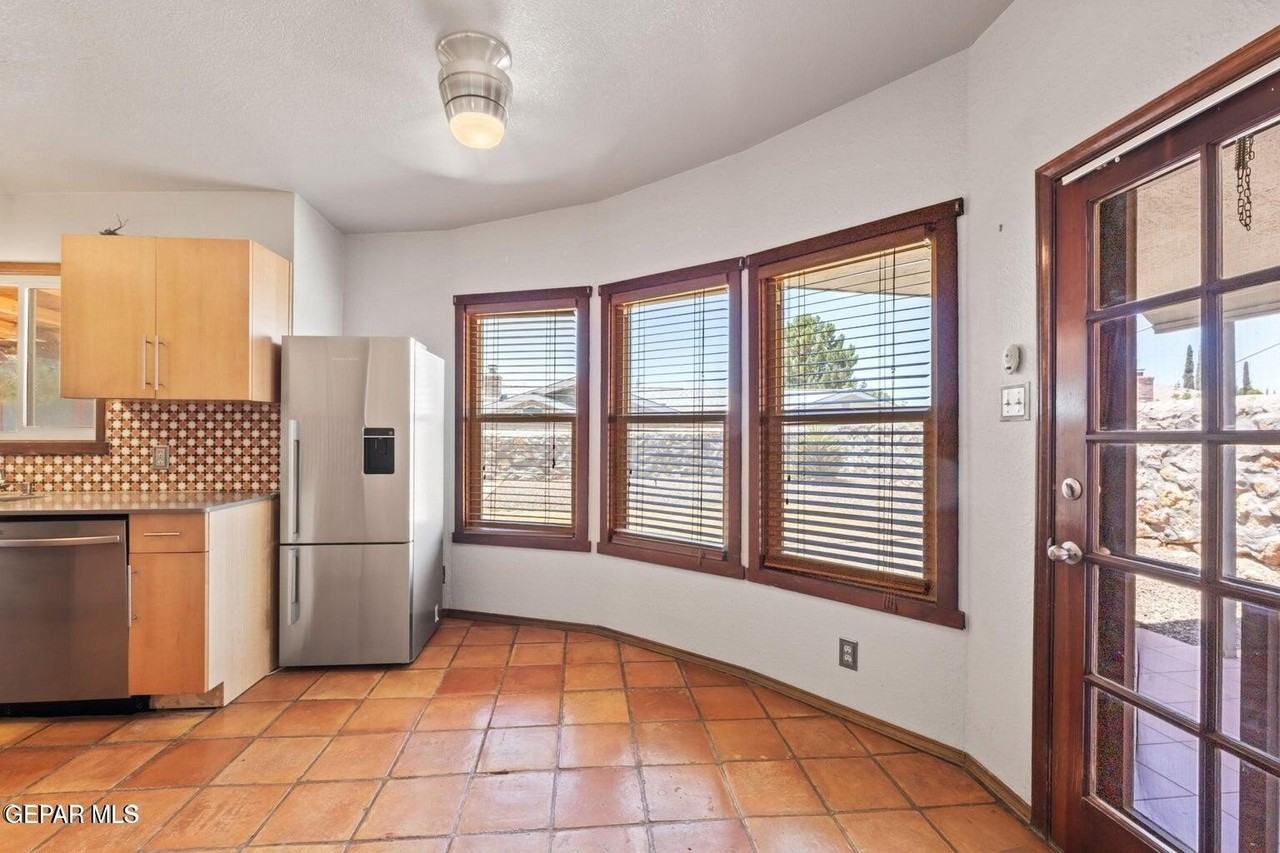 903 Agua Caliente Dr - Photo 4 of 14