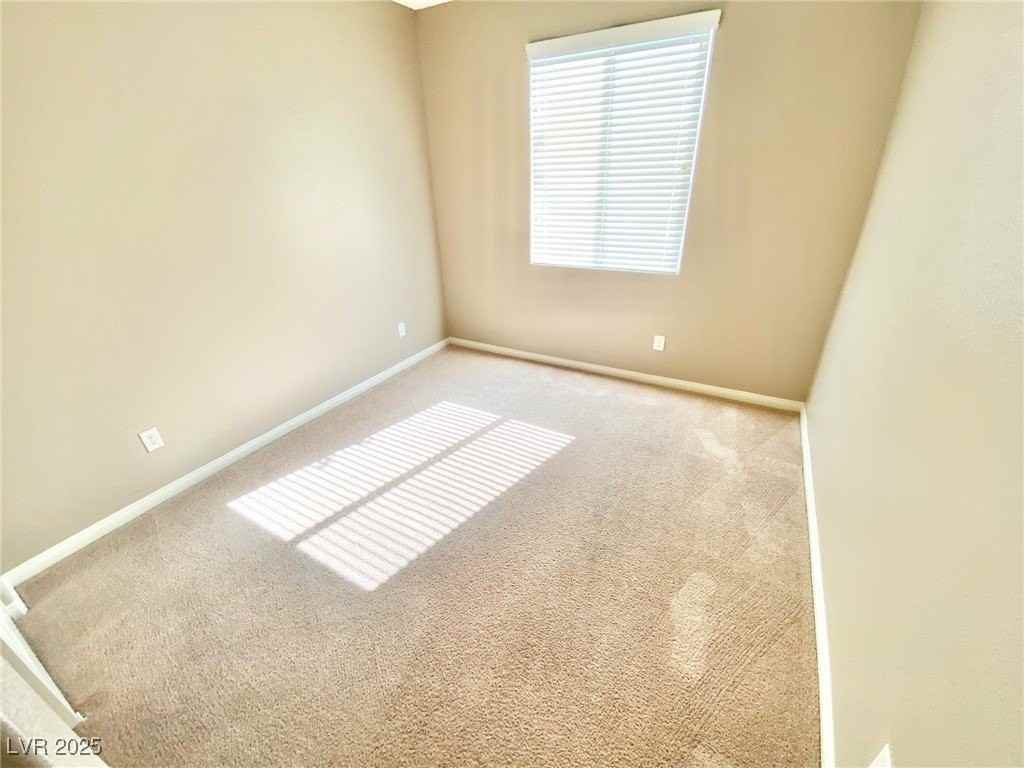 81 Avenza Dr - Photo 6 of 27