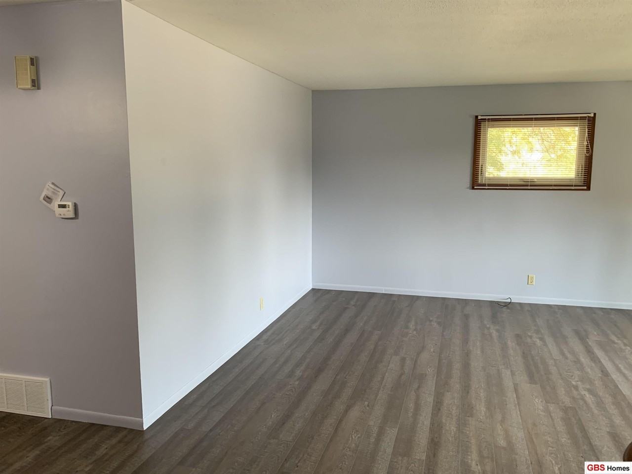 6612 S 85th St - Photo 7 of 40