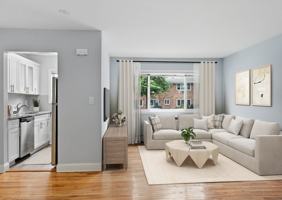 featured image of 835 Nesconset Hwy