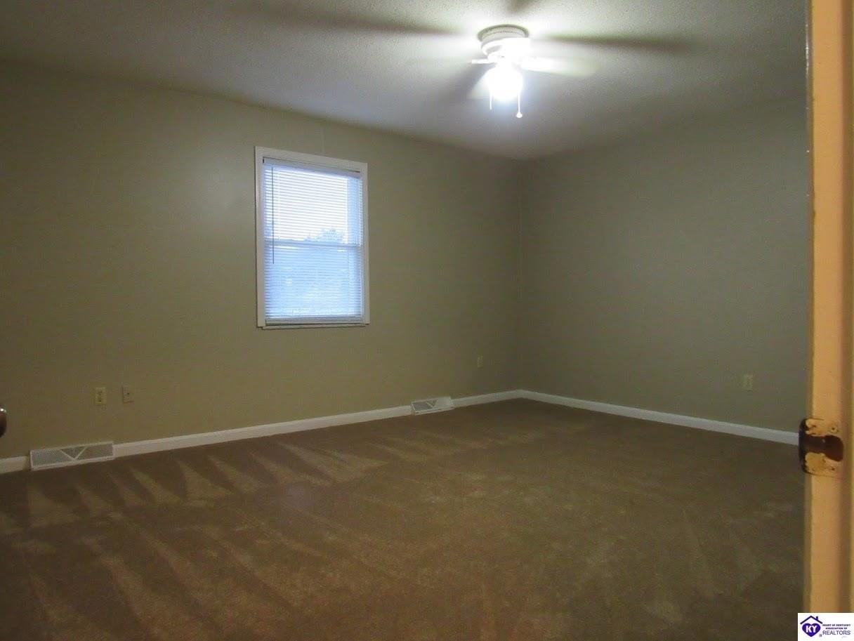 300 Berkley Ct #3 - Photo 2 of 11