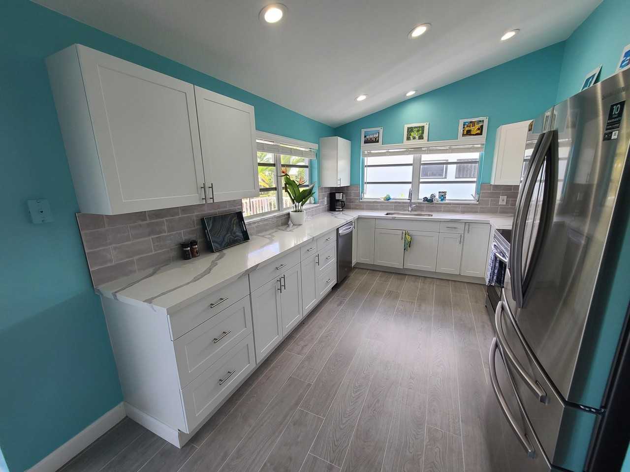 14 S Exuma Rd - Photo 3 of 32