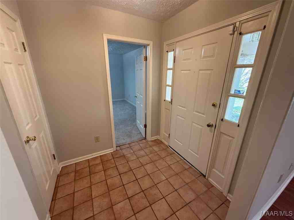 3204 Gatsby Ln - Photo 3 of 25
