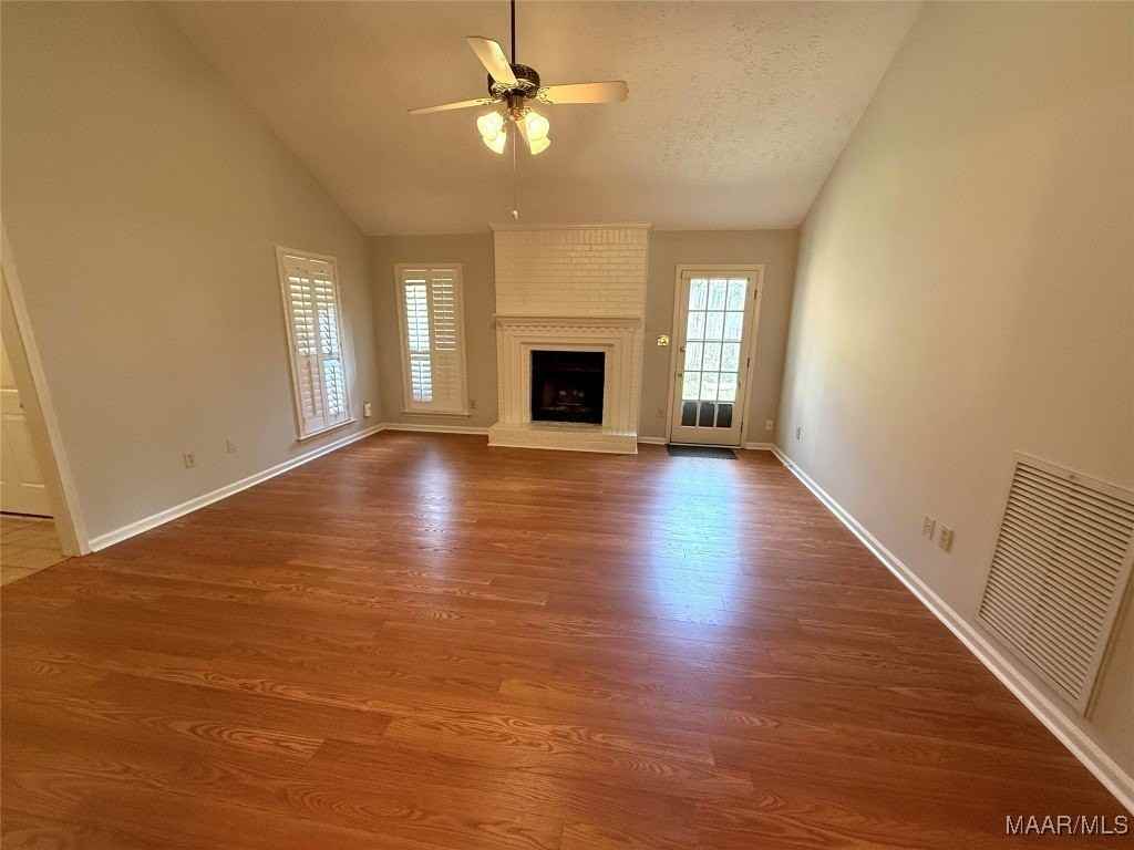 3204 Gatsby Ln - Photo 5 of 25