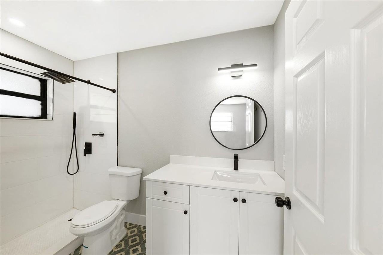 2769 West 74th Terrace - Photo 6 of 8