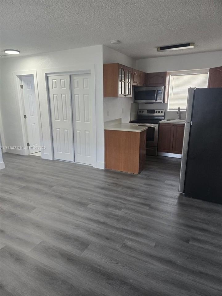 2617 Nw 23rd Ave #2 - Photo 2 of 6