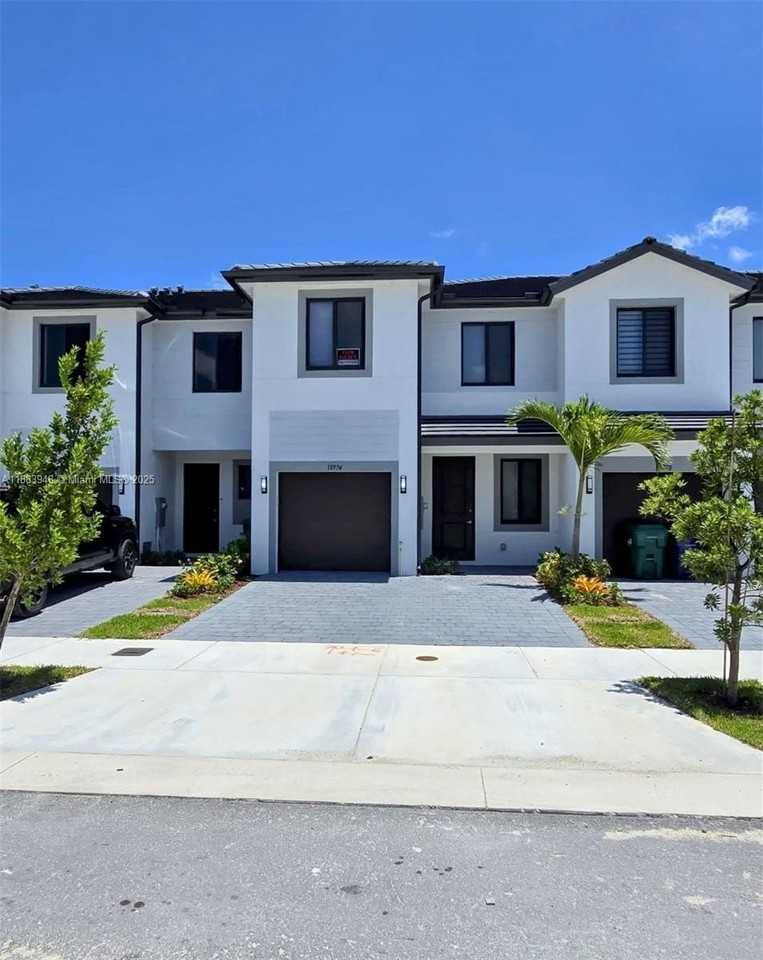 18974 SW 345th Ter #189 - Photo 2 of 14