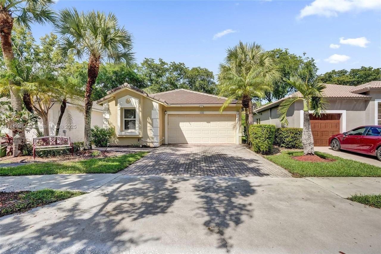 4161 Sapphire Terrace - Photo 3 of 31