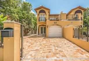 3065 Allamanda St - Photo 1 of 1