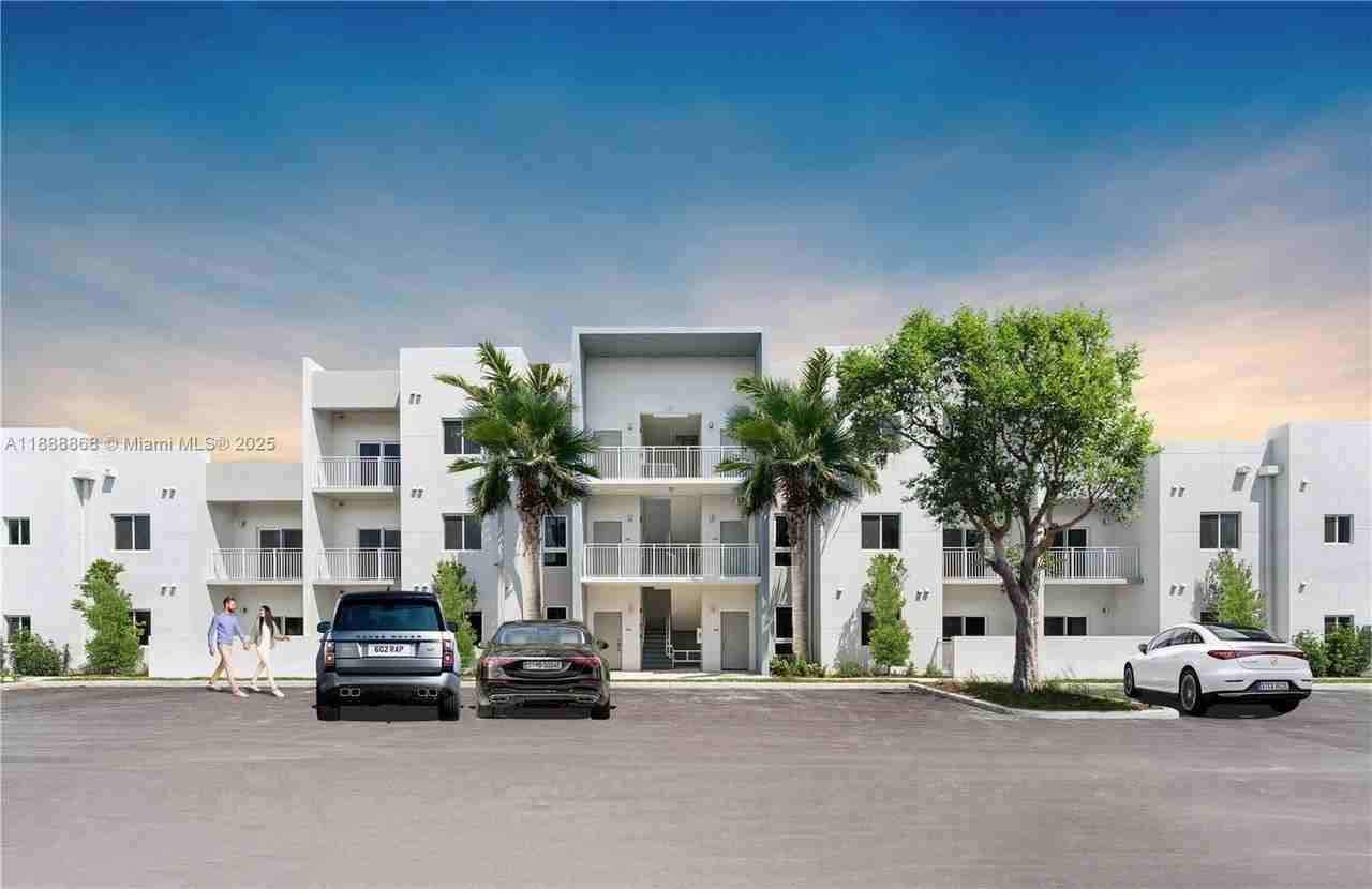 610 Ne 2nd St #205 - Photo 2 of 18