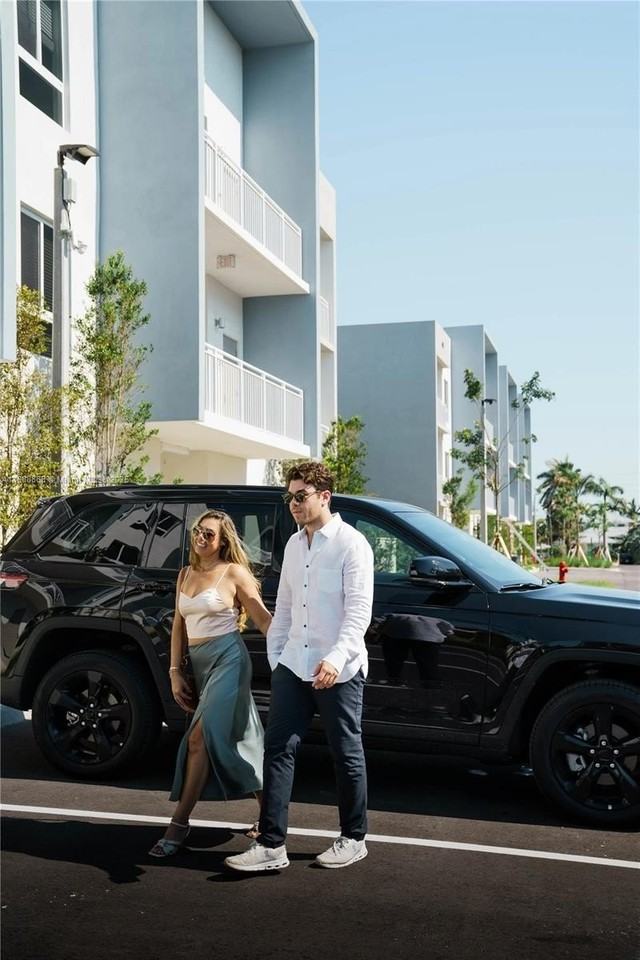 610 Ne 2nd St #205 - Photo 5 of 18