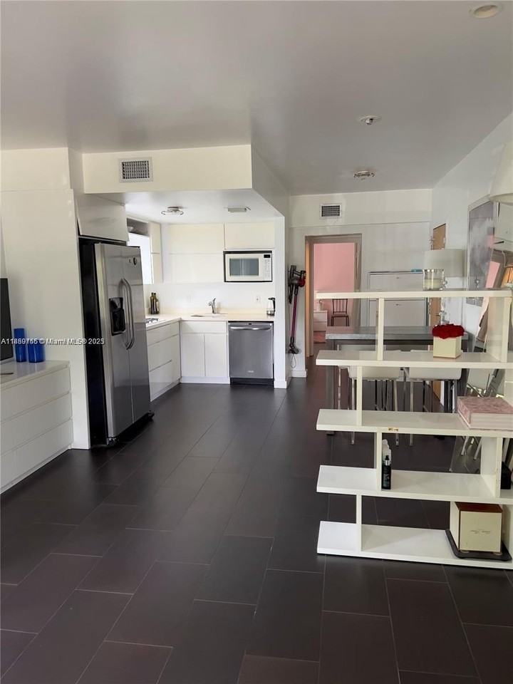 920 Euclid Ave #1 - Photo 2 of 6