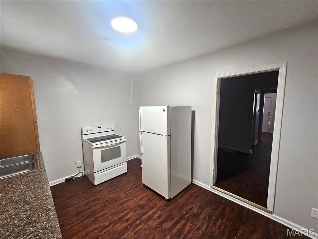 219 N High St - Photo 5 of 12