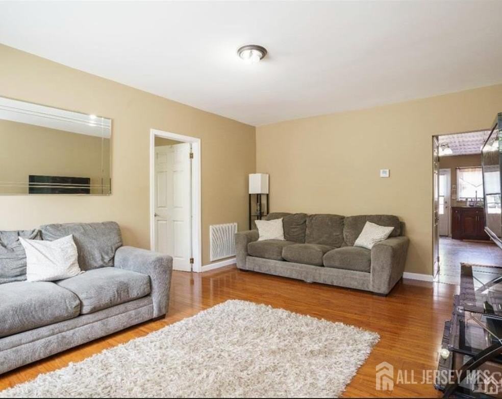 1387 Finnegan Ln - Photo 3 of 18