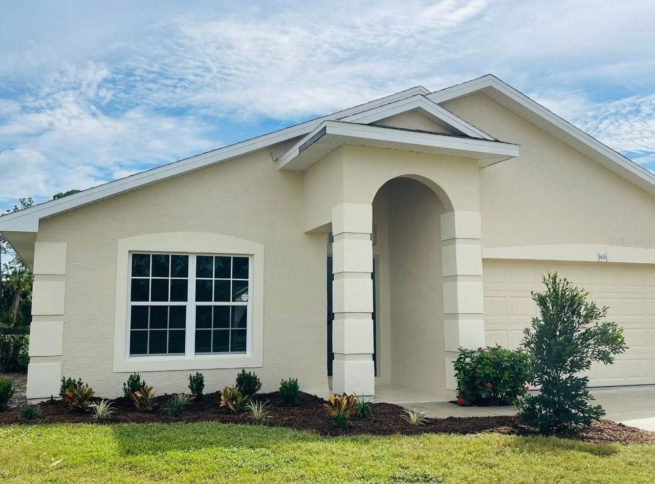 1651 Scarlett Ave - Photo 2 of 23