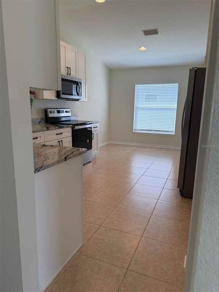 1651 Scarlett Ave - Photo 6 of 23